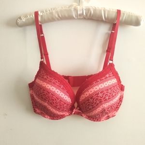 NWOT Victoria's Secret Plunge Bra Winter Snowflake Valentine's Christmas Push-up